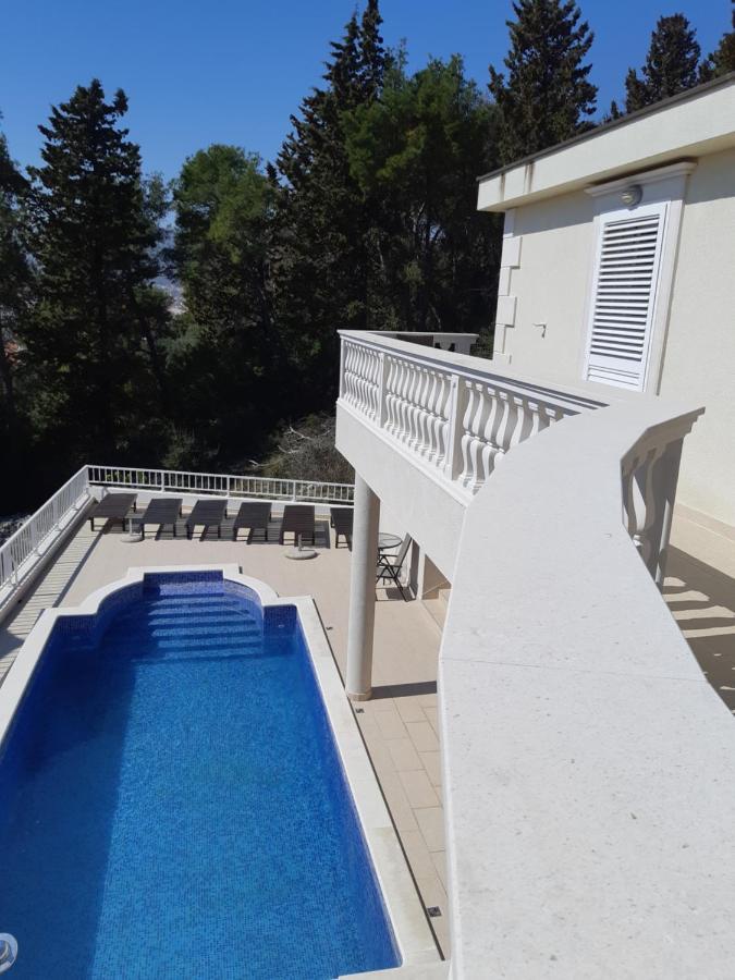 Villa Lizzi Трогир Экстерьер фото