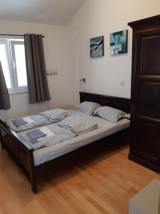 Villa Lizzi Трогир Экстерьер фото
